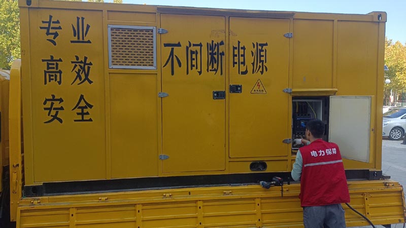 涵江柴油发电机组和UPS电源配合使用时，如何避免切换过程中的电力中断？